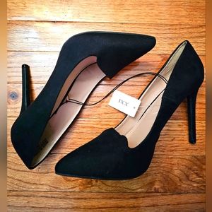NWT F21 Black Suede Pump Heels Size 8.5
